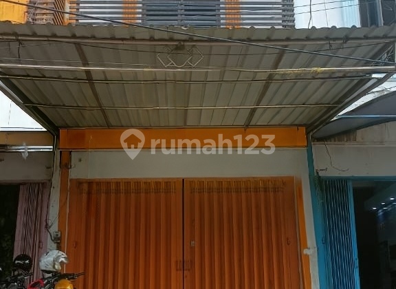 3-Story Zero Lot Shop House on Arif Rahman Hakim Street, Near Merr, Manyar, Araya, Itats