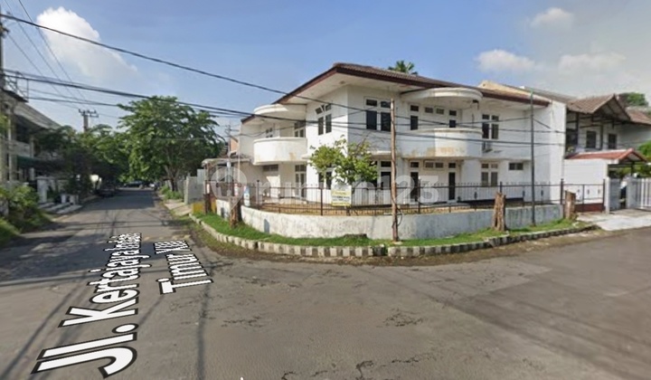 Old House 2 Floors Kertajaya Indah Near Pakuwon, Araya, Manyar Kertoarjo Old House 2 Floors Kertajaya Indah Near Pakuwon, Araya, Manyar Kertoarjo