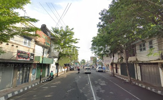 2-Storey Shop House with SHM on Jln Panglima Sudirman/Pecinan, Bangkalan, Madura 2