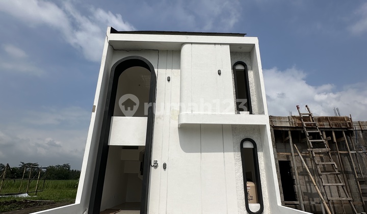 2 Lantai Terjangkau di Pakisaji 2 Lantai Terjangkau di Pakisaji