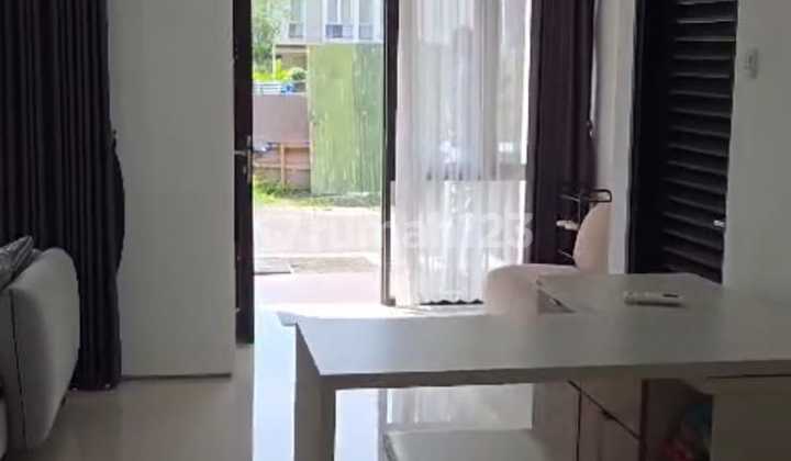 [ Dijual / Disewakan ] Harga Jual Sudah Turun 600 Juta ! Rumah dengan Cluster Tenang & Rapi di Pakuwon City Siap Huni 2