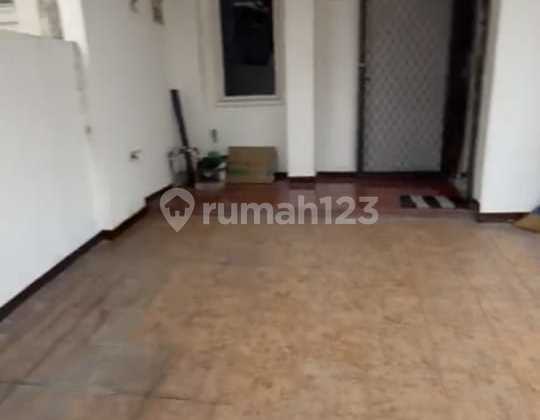 [ Dijual Murah ] Cuma 1.3M Saja ! Rumah Minimalis Pakuwon City Dekat Lapangan Padel & Park Shanghai ! 2