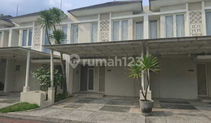 [ Dijual ] Rumah Cantik Pakuwon City Modern Tropis Hanya 2,7M Saja ! bisa Nego !