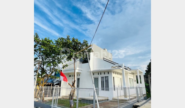 Dekat Akses Tol, Rumah, 2 Lantai, SHM, Dekat Taman Kota, Ada di Lingkungan Islami Dekat Akses Tol, Rumah, 2 Lantai, SHM, Dekat Taman Kota, Ada di Lingkungan Islami