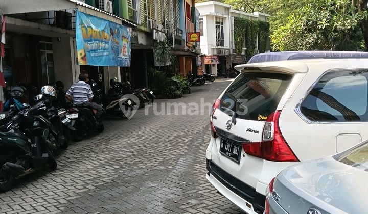 2-Storey Shop House in a Busy & Strategic Location at Graha Bintaro, Below Market Price 2
