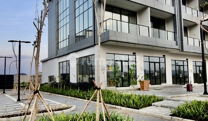 Very Strategic! Mega Kuningan Shop House Facing Main Road Corner