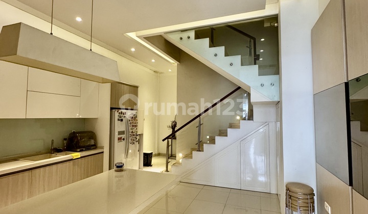 Siap Huni! Rumah Elang Laut Pantai Indah Kapuk1 5X18 Full Furnish 2