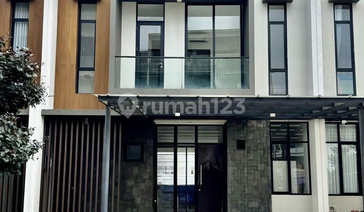 Disewakan Rumah Pik2 8X27 Simprug Village