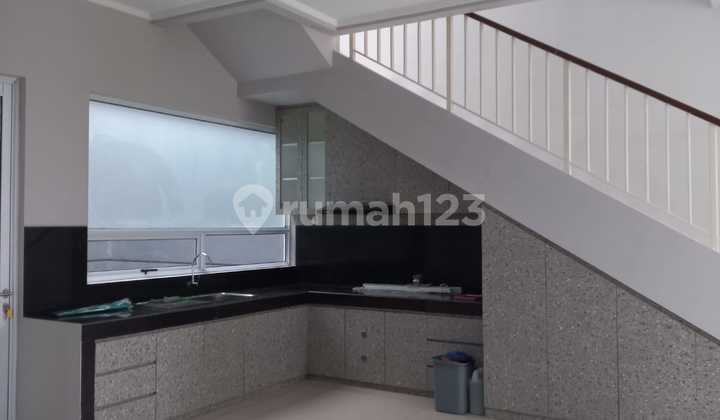 Di Sewakan Hunian Strategis di Discovery Bintaro Jaya 2