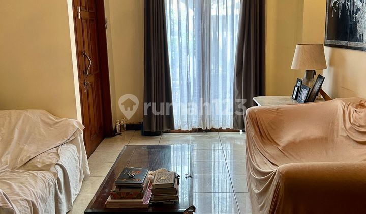 Strategic Ready-to-Occupy House in Pondok Indah, South Jakarta