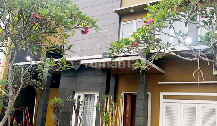 5 Bedroom Fully Furnished House with Swimming Pool in Beverly Lippo