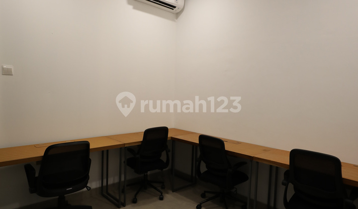 Modern Co-Working Space With A Capacity Of 5 Pax And Complete Facilities