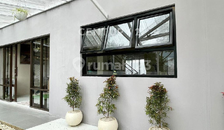 Rumah Mewah Full Furnish View Pengunungan di Lembang 2