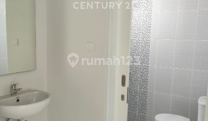 Rumah Bagus Hoek Hadap Utara Dayana Summarecon Bandung 2