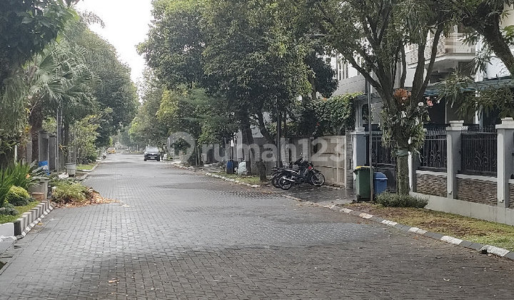 Rumah Mewah 3 Lantai Cluster Elite Batununggal 2