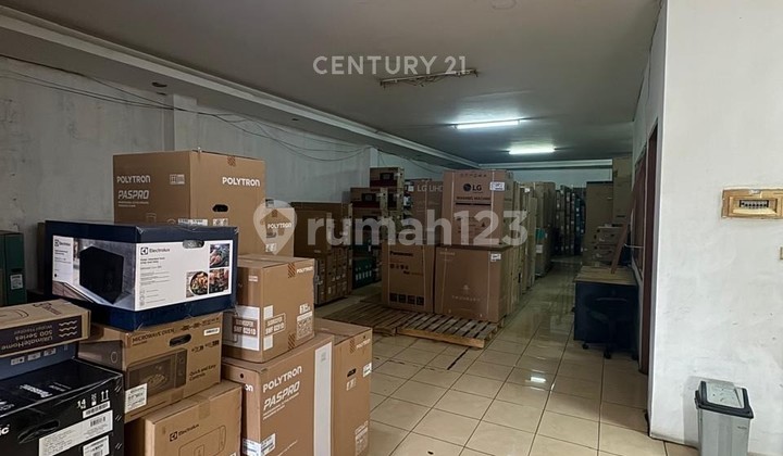 Strategic Shop House on Main Road Jl Abc in the Center of Bandung City 2