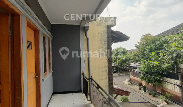 Rumah 2 Lantai Lokasi Strategis Sayap Turangga
