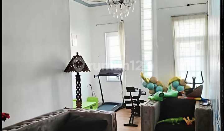 Rumah, 2 Lantai, SHM, di Cikeas 2