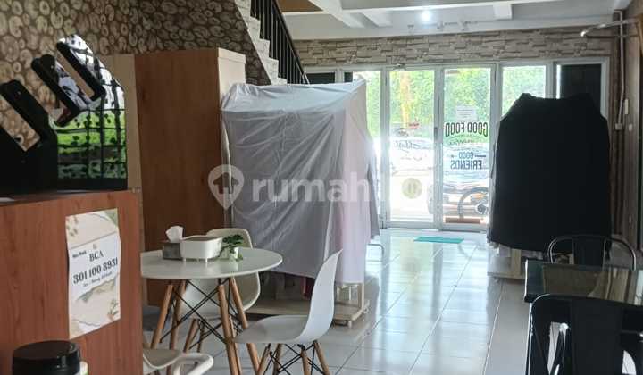 For Sale Shop House with Hook Position 2