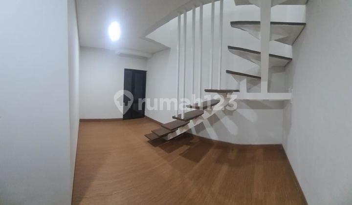 For Sale, Ready-to-Live-In House Inside the Kota Wisata Cluster. 2