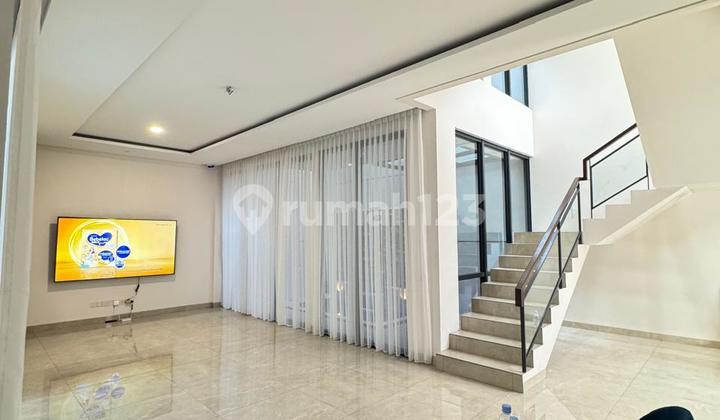 Di Jual Rumah Baru Belum di Tempatin di Kotawisata 2