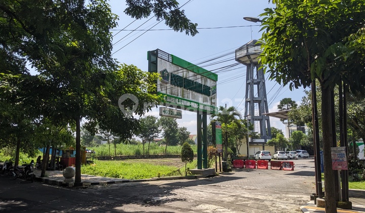 Flood-Free Land, Freehold Title, Near Shopping Center