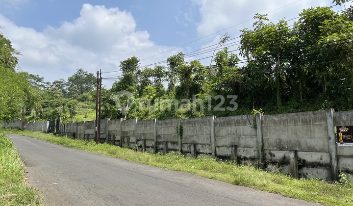 Tepi Jalan Kavling Siap Bangun Akses 2 Mobil Unit Terbatas