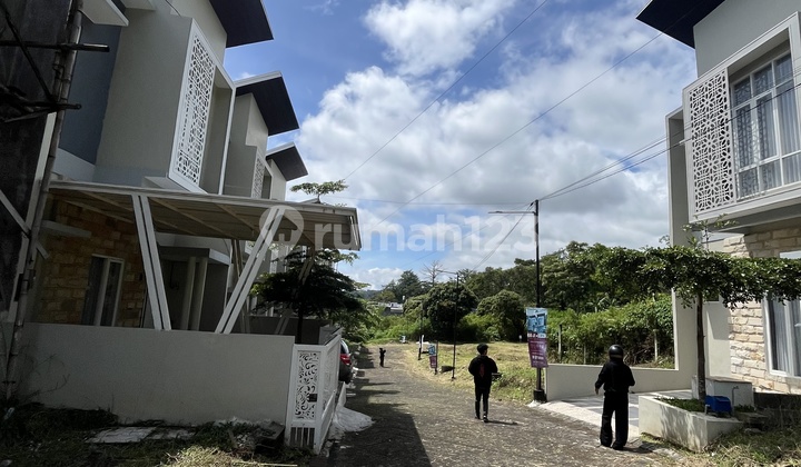Lokasi Nyaman Villa Pitu Rayya Row Jalan 6M Jaminan Pendapatan Pasti 2