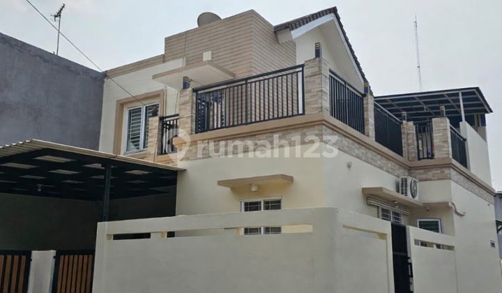 Rumah Hook Cantik di Cluster Poris Bagus Bebas Banjir, Semi Furnish