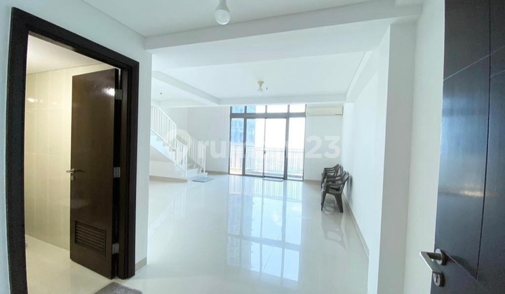 Dijual Cepat Apartemen Neo Soho Central Park 123M2 (2 Lantai)