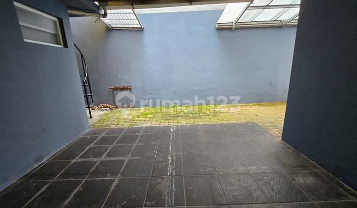 Hoek House Green Lake 270 M2