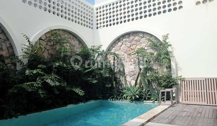 Dikontrakkan Rumah Lantai 2 Semi Villa