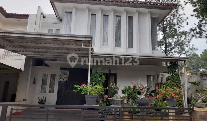 Dijual Rumah Cantik di Citra Grand Cibubur 1
