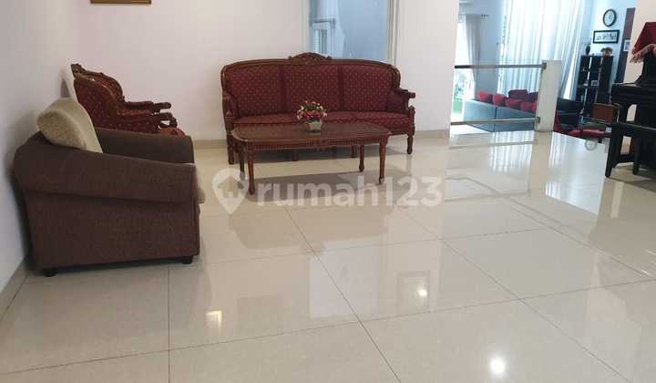 For Quick Sale !! Nice House in Telaga Golf Bsd 2