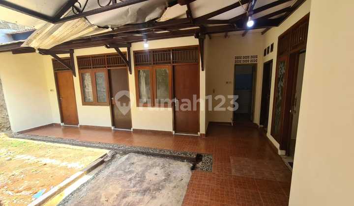 Rumah Dijual di Komplek Dpr Ri Bintaro 2