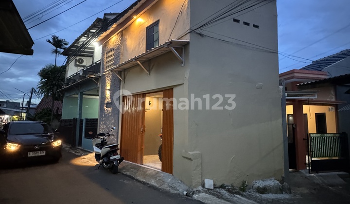 Ruko Siap Huni Strategis Cocok untuk Usaha