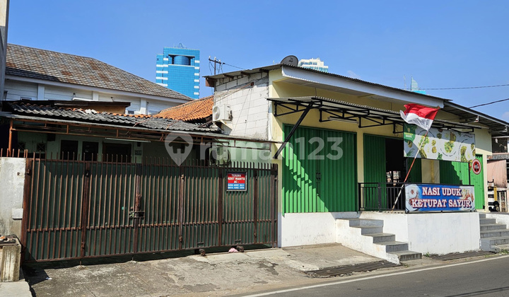 Rumah Strategis di Kemanggisan - Palmerah, Jakarta Barat Lokasi Premium - Investasi Menjanjikan - Tanpa Perantara!