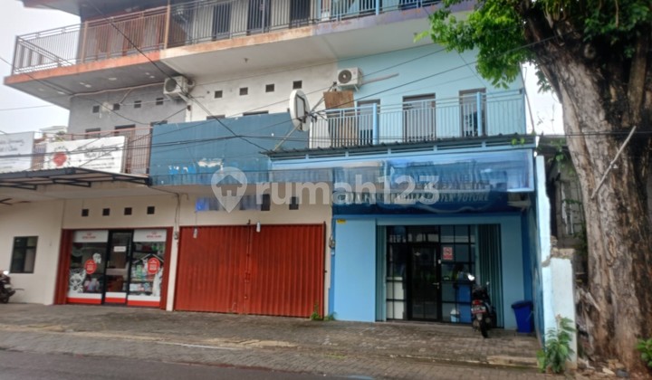 Disewakan Ruko Pinggir Jalan Raya di Duren Sawit Jakarta