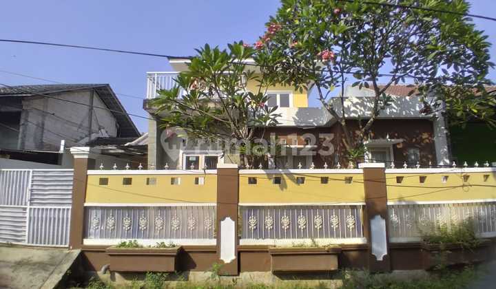 For Sale Spacious House Near Mall and Public Facilities in Jati Asih Bekasi For Sale Spacious House Near Mall and Public Facilities in Jati Asih Bekasi