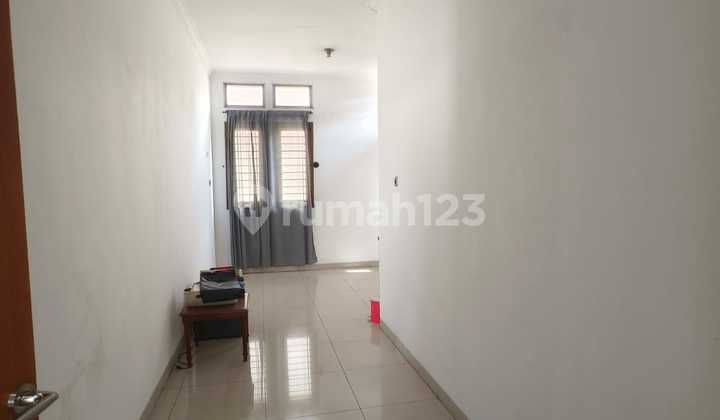 For Sale Spacious Ready-to-Occupy House Near Mall in Galaxy Bekasi 2