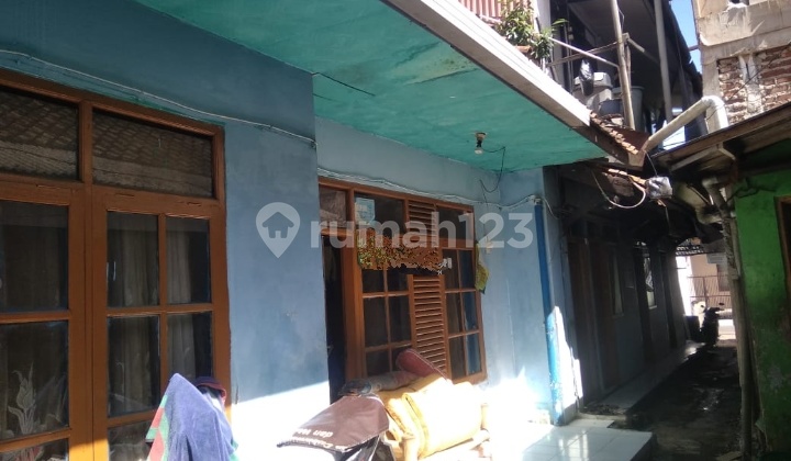 Kost for Sale Near Campus & Shopping Center, Lengkong Bandung 2