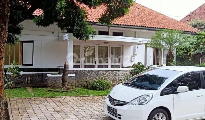 For Sale Classic House Main Road Riau Bandung, Land Area 1,100 M