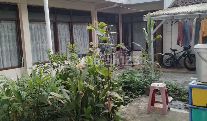 Jual Rumah Sayap Naripan Luas 469 M, 10 Kamar Tidur, Pusat Kota Bandung Jual Rumah Sayap Naripan Luas 469 M, 10 Kamar Tidur, Pusat Kota Bandung