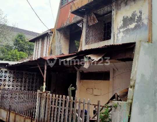House for Sale, Ideal for Boarding, Close to Campus & City Center of Bandung 2