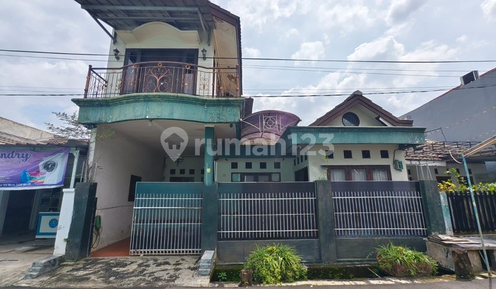 For Sale: Spacious House Near East Bekasi Station in Aren Jaya, Bekasi