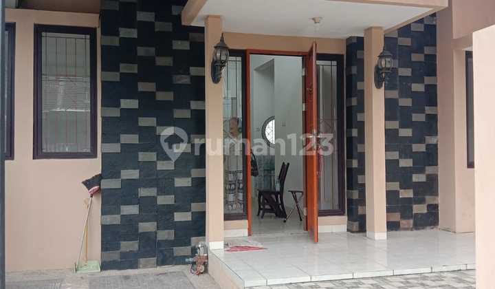 Jual Cepat Rumah Ifolia Full Renov Semi Furnish Harapan Indah 2