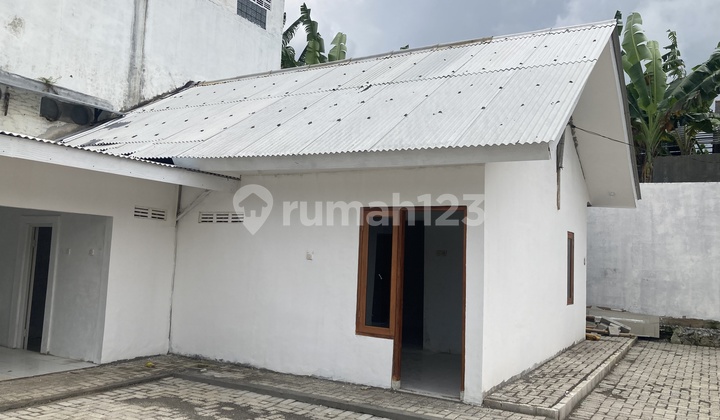 Rumah/Tempat Usaha di Jl. Dr. Suratmo 108.Baru Renov.bebas Banjir 2