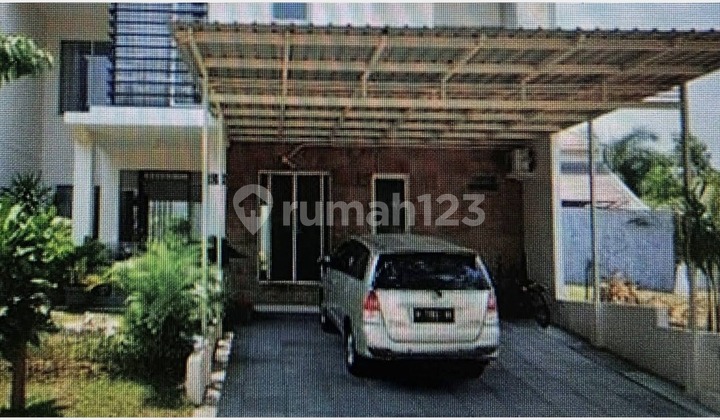 Dijual Rumah Bagus dan Nyaman di Daerah Bukit Palma