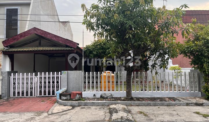 Dijual Rumah Luas dan Strategis di Daerah Gayungan Sby Selatan