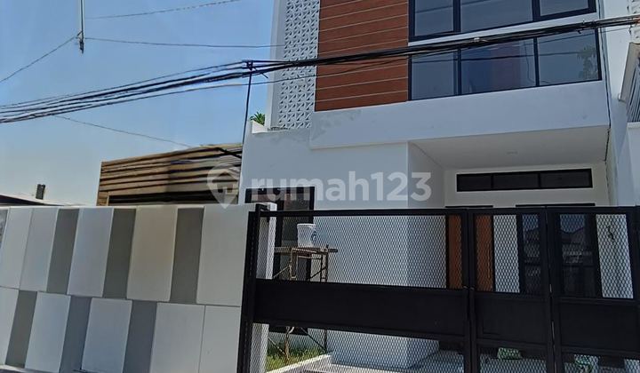 Dijual Rumah Gress Daerah Gading Pantai 2Lt Sangat Dekat Raya Kenjeran Akses Mudah